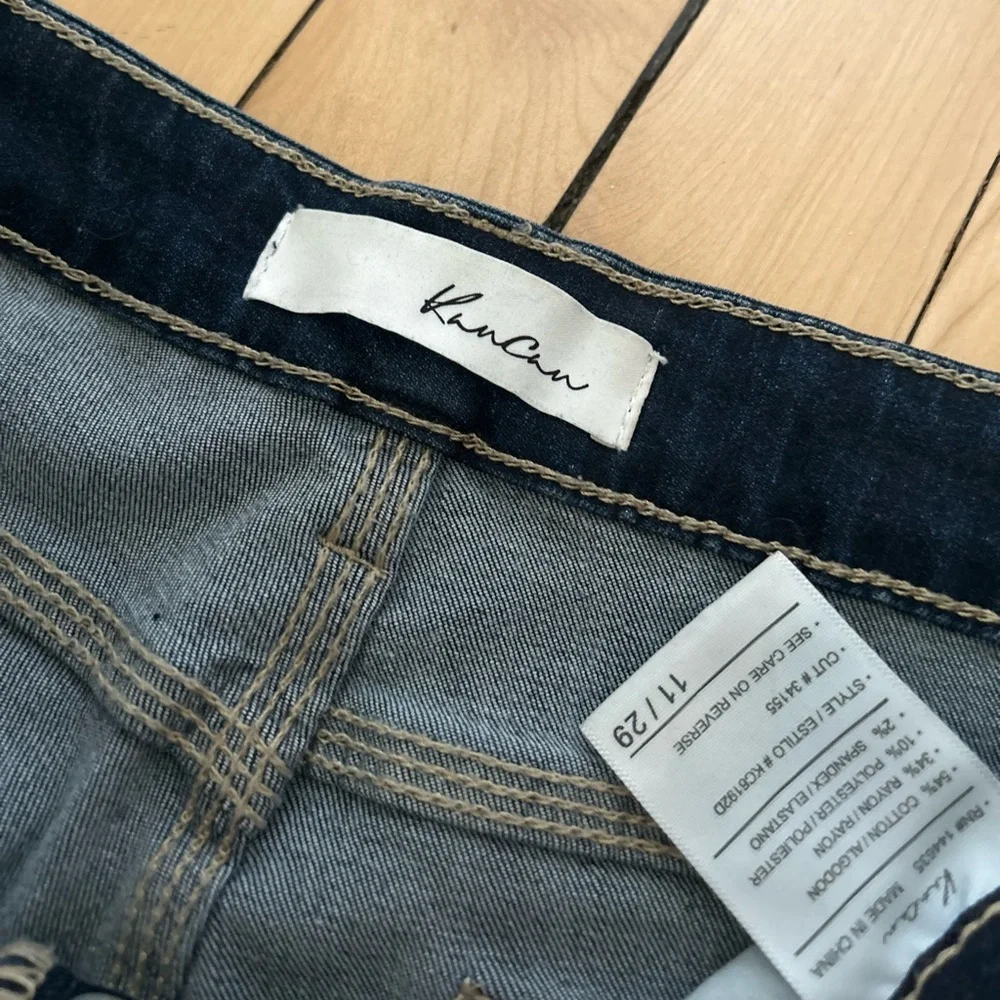 NWOT KanCan Distressed Skinny Jeans - Picture 3 of 4